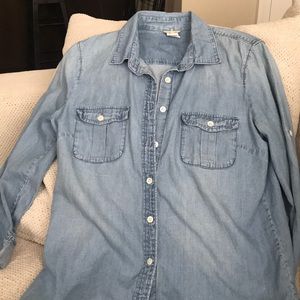 JCREW DENIM BUTTON DOWN SHIRT